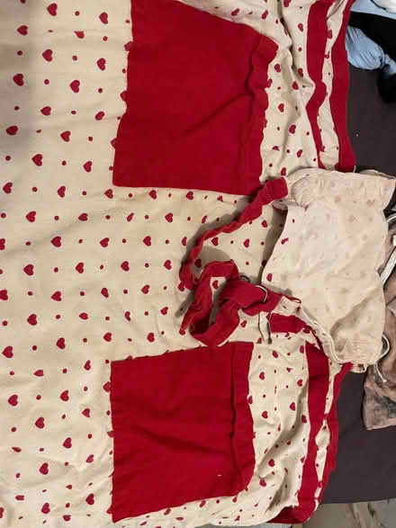 Photo of free Apron (Wandsworth SW18) #1