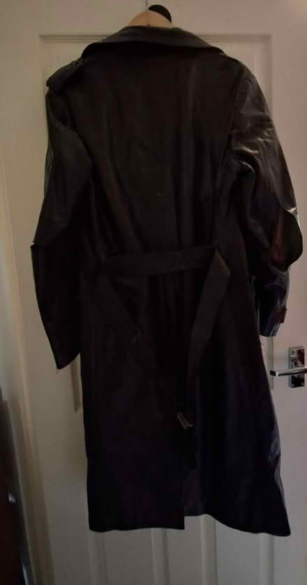 Photo of free Vintage leather black trenchcoat (Windlesham (GU20)) #3