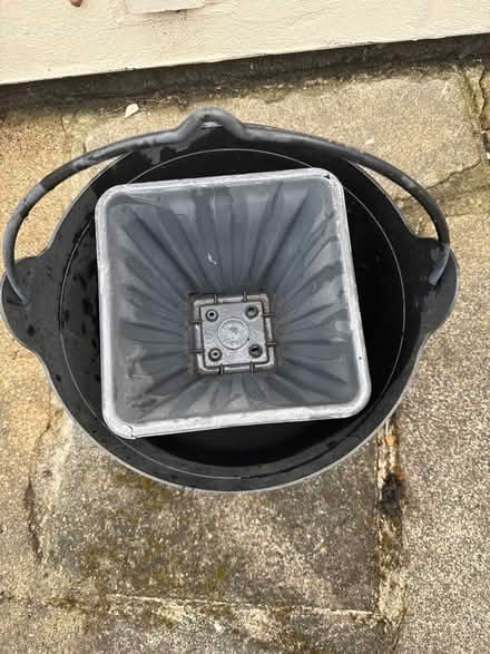 Photo of free Plant pots (Norbury CR7) #1