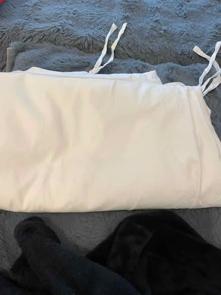 Photo of free Single white duvet (Wandsworth SW18) #1