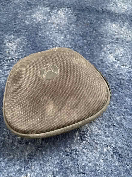 Photo of free Xbox one elite wireless controller with case (Oswestry SY11) #2