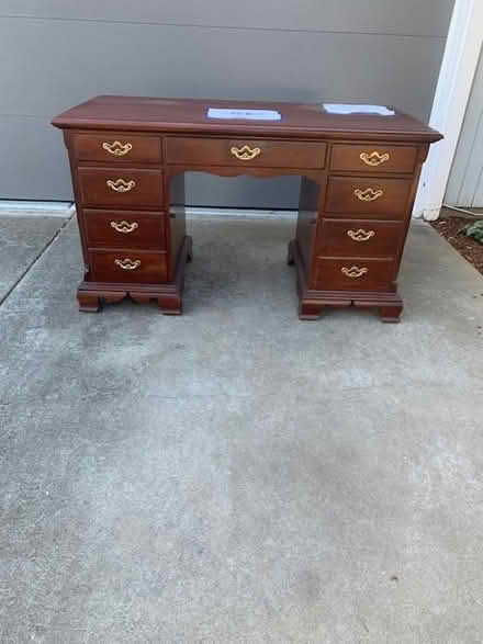 Photo of free Desk (Downtown Mountain View) #1