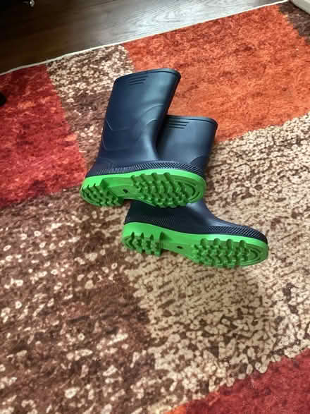 Photo of free Size 5 wellies (Bedfont TW14) #2