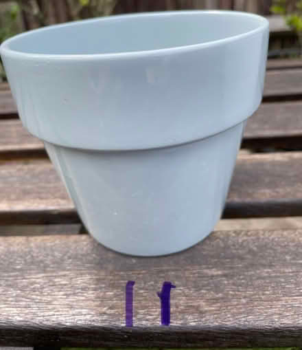 Photo of free Small ceramic plant pot holders (Welling DA16) #2