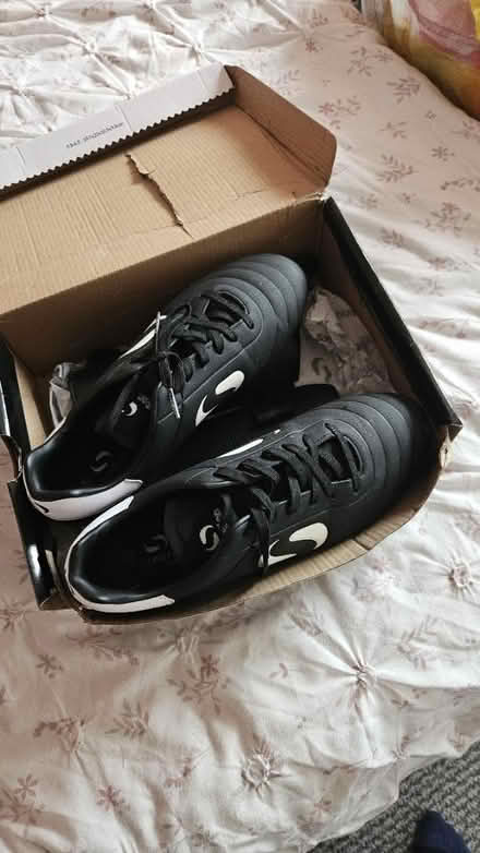 Photo of free Football boots and shin guards (Peacehaven BN10) #1
