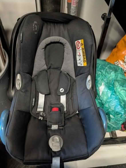 Photo of free Maxi Cosi Cabriofix iSize car seat (BR4) #1