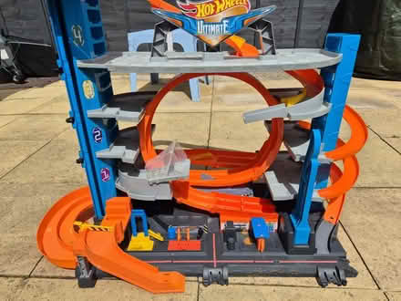 Photo of free Hot wheels Ultimate garage (biggleswade) #2