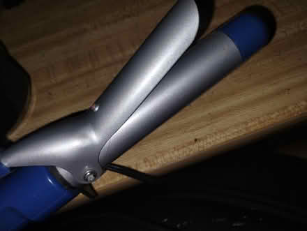 Photo of free Con Air Curling Iron (Lomas & Eubank area) #1
