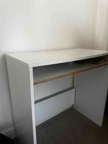 Photo of free desk (se27 0sr) #2