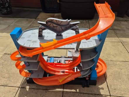 Photo of free Hot wheels Ultimate garage (biggleswade) #4