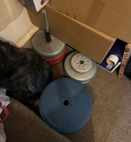 Photo of free Mixture of weights (Selhurst SE25) #1