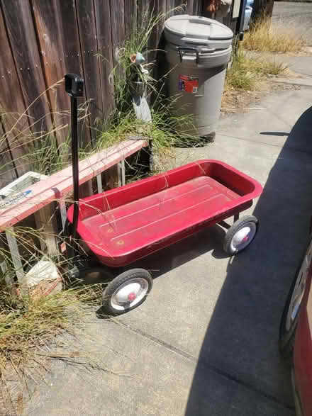 Photo of free Two chairs and a wagon (Oakland) #1