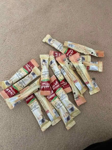 Photo of free Coffee creamer sachets (KT3 new malden) #1