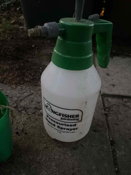 Photo of free Roundup + spray bottle (AL2 / SG6) #3