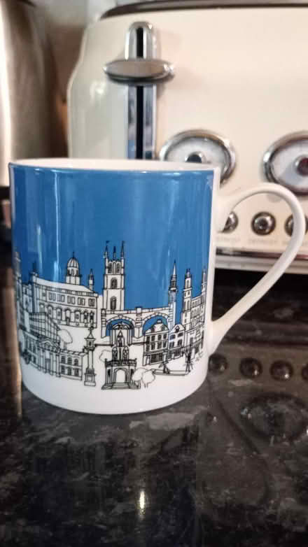 Photo of free chipped mug (OX4 Greater leys) #2