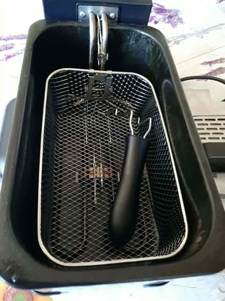 Photo of free Deep fat fryer (Ainsdale PR8) #2