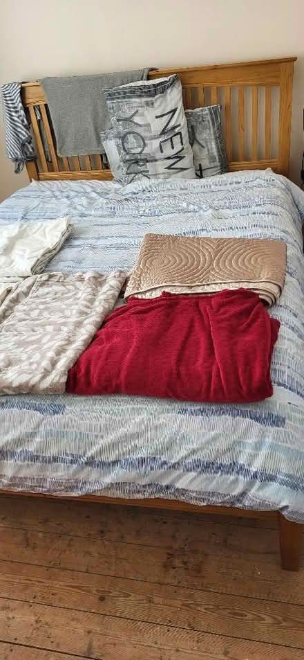 Photo of free Blankets/throws+duvet covers (Rainford Junction WA11) #2