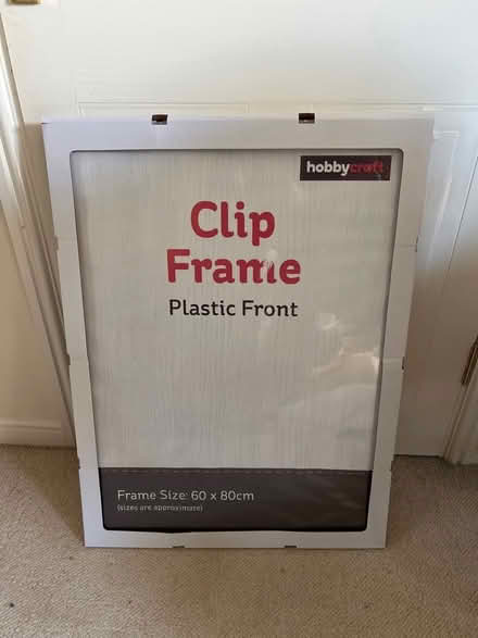 Photo of free Clip Frame, 60x80cm (Chells Manor SG1) #1