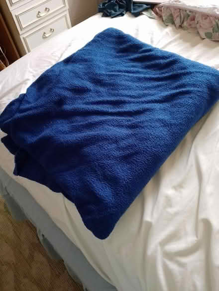 Photo of free Blanket (Belmont SL6) #1