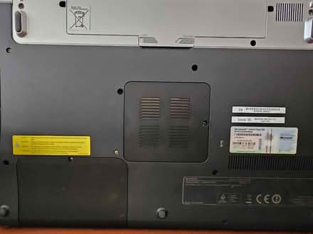 Photo of free Old non working Sony Vaio Laptop (Queens Drive MK41) #4