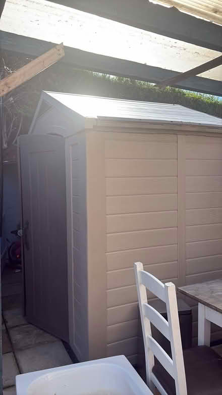 Photo of free Large shed (Streatham common SW16) #1