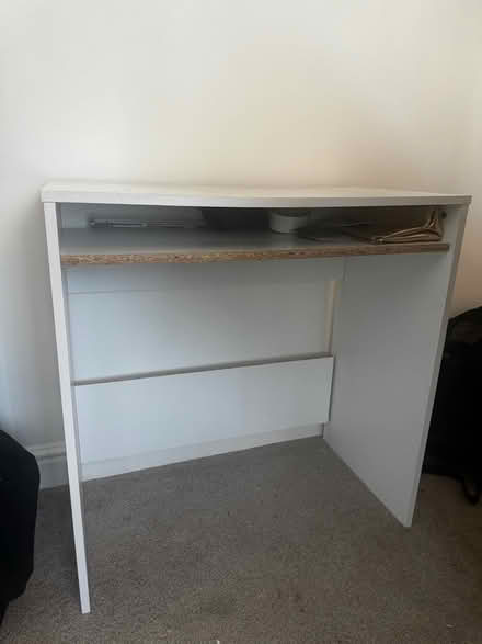 Photo of free desk (se27 0sr) #3
