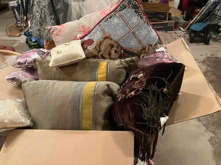 Photo of free items in garage (Kennedy road stop & shop,) #4