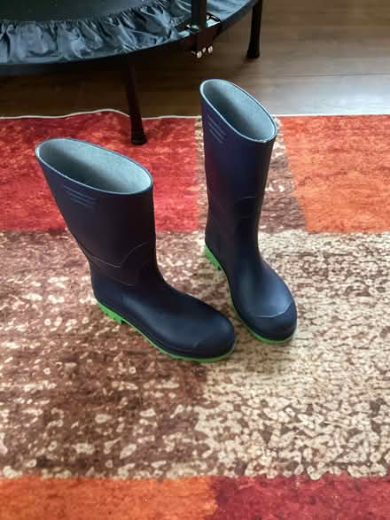 Photo of free Size 5 wellies (Bedfont TW14) #1