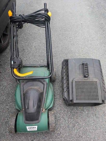 Photo of free Electric Lawnmower (Barrow-in-Furness LA14) #1
