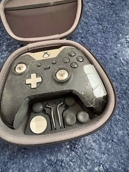 Photo of free Xbox one elite wireless controller with case (Oswestry SY11) #1