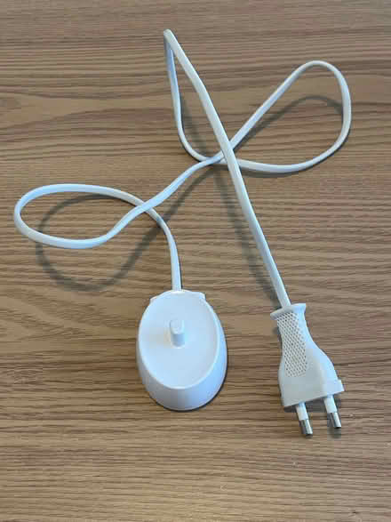 Photo of free Braun toothbrush charger (spare) (New Eltham SE9) #1
