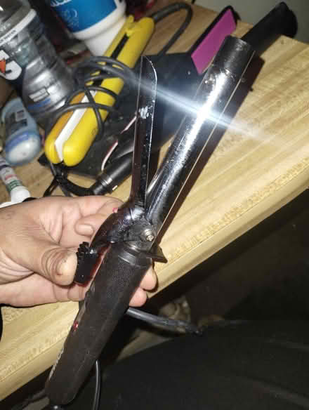 Photo of free Curling Iron (Con Air) (Lomas & Eubank area) #1