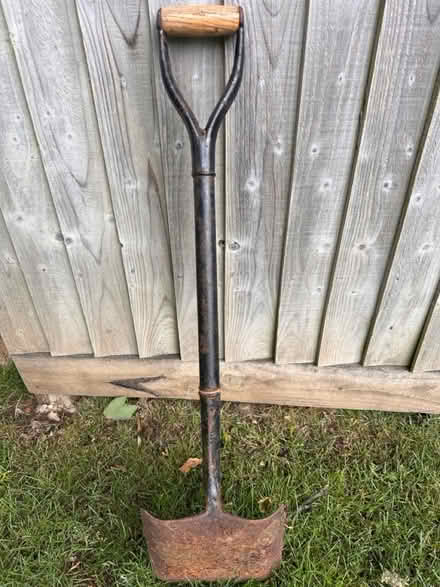 Photo of free Metal Shovel Wooden Grip (Newbury, Speen) #2