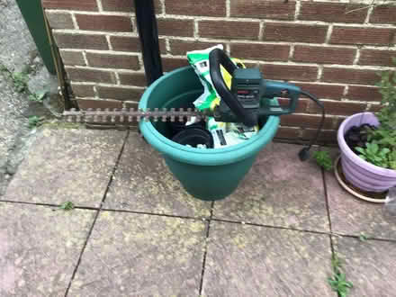 Photo of free Hedge trimmer (Farnborough Hampshire GU14) #1