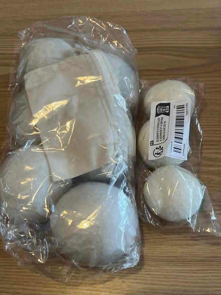 Photo of free Medium & Small dryer balls - new (New Eltham SE9) #2