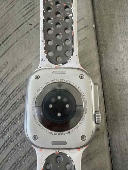 Photo of free Apple Ultra Watch (95159) #2