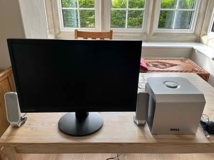 Photo of free Lenovo monitor, speaker set and mouse (Milton-under-Wychwood OX7) #1