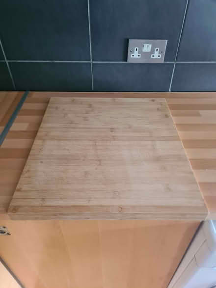 Photo of free Chopping Board (Dalston E8) #1