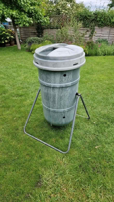 Photo of free Garden Compost Tumbler (Heath End GU11) #1
