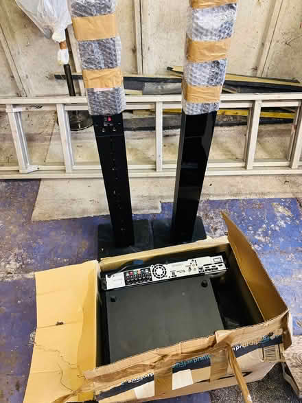 Photo of free Surround sound speaker system dvd (Flackwell Heath HP10) #1