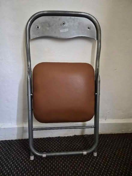 Photo of free Foldable chair. (Gwespyr CH8) #2