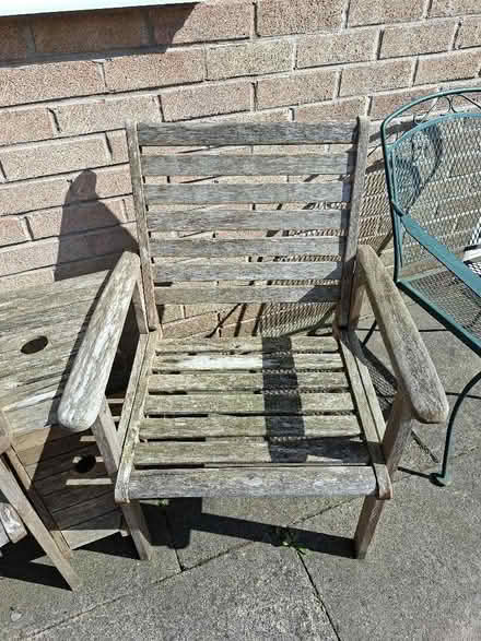 Photo of free Love seat (Dronfield Woodhouse S18) #4