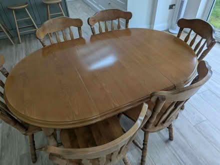 Photo of free Dining table and SIX chairs (Norton DY8) #2