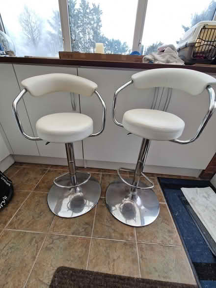 Photo of free 2 x bar stools (Stanmore HA7) #2