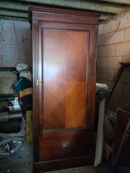 Photo of free Wardrobe (Broad Oaks Road, B91) #1
