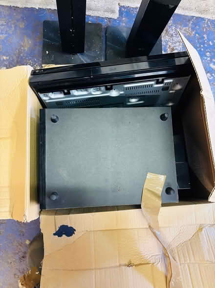 Photo of free Surround sound speaker system dvd (Flackwell Heath HP10) #2