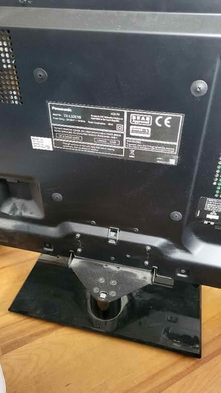 Photo of free Panasonic 32" TV (Canonbury N1) #2