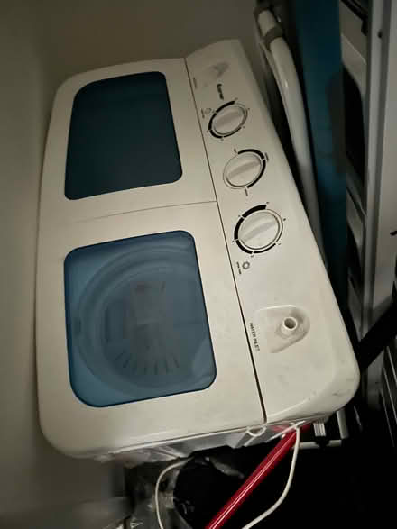 Photo of free Portable Twin-Tub Washing Machine (Bartley Green B32) #2