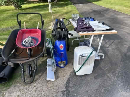 Photo of free Curbside Giveaway Weekend (Kemptville) #3