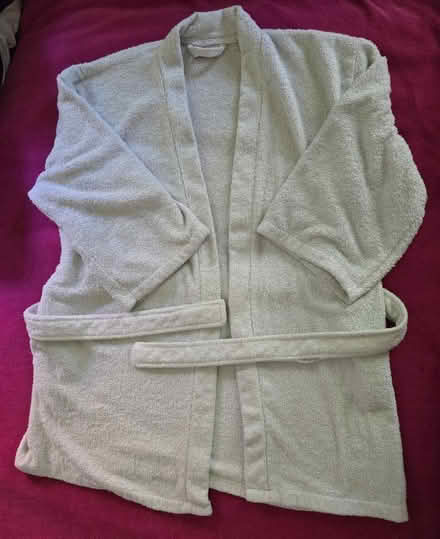 Photo of free Fuzzy White Short Robe - L/XL (West 7th) #1